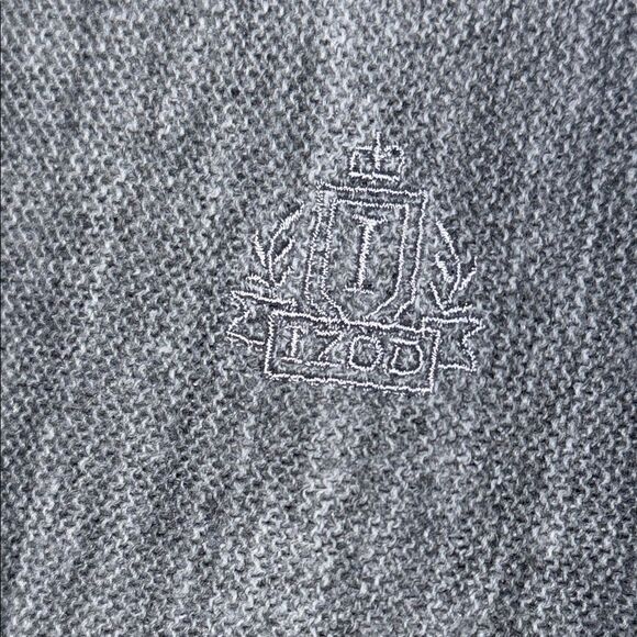 Izod Gray Cardigan V-Neck Sweater - Picture 3 of 8